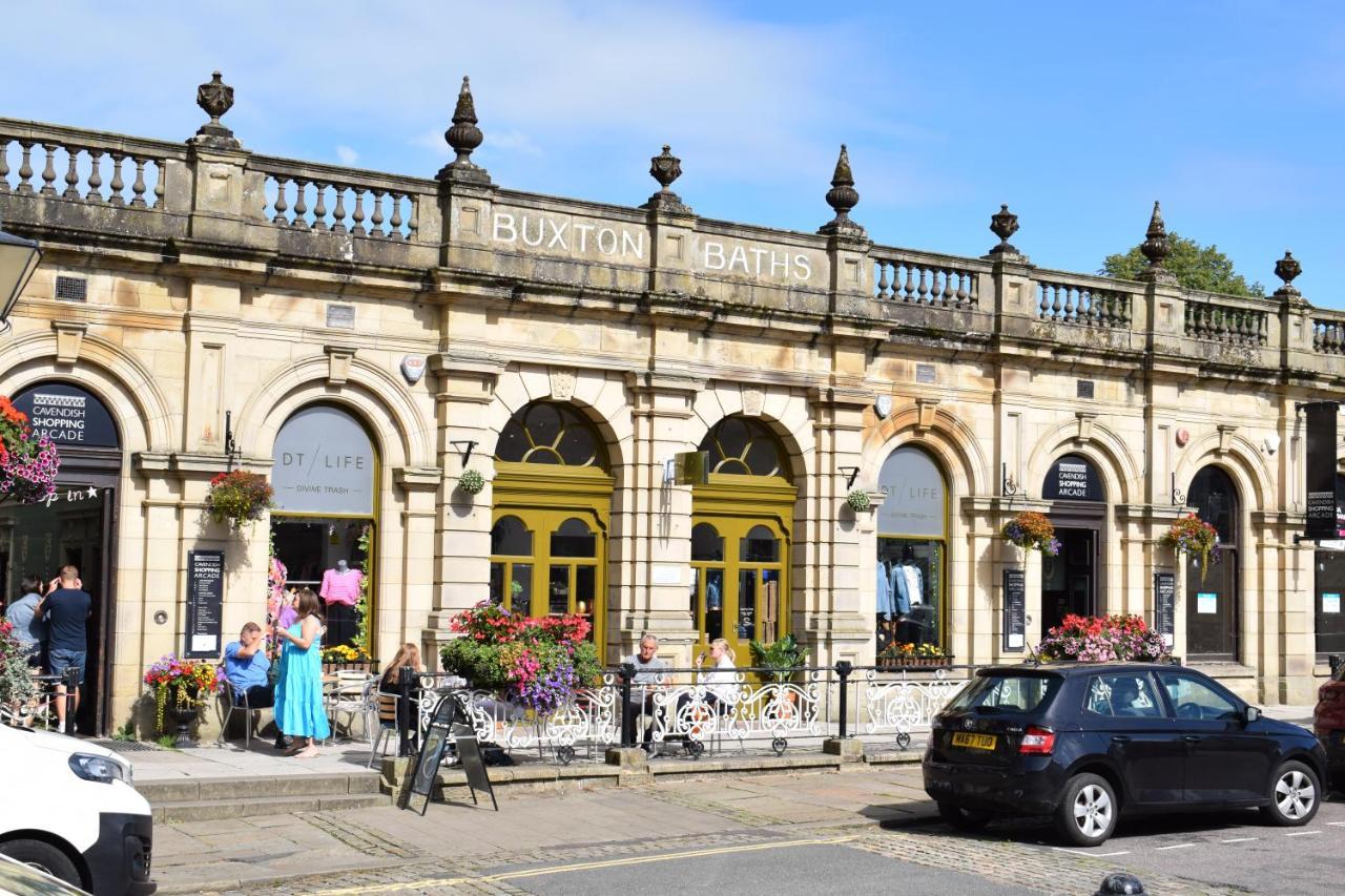 The Buxton Retreat A Luxurious 3-Storey Townhouse With Four Poster Bed And Double Jacuzzi Bath" Exterior foto