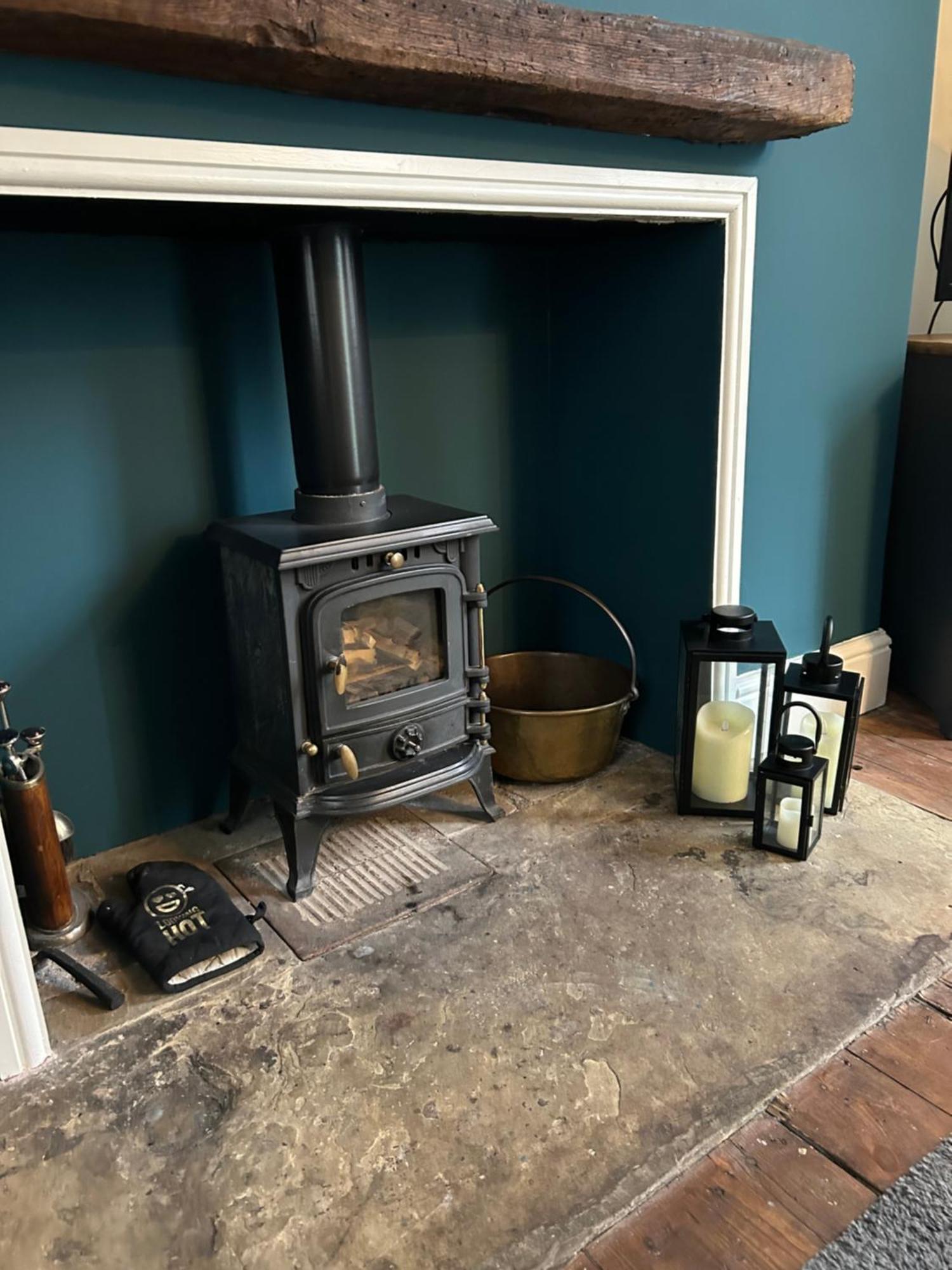The Buxton Retreat A Luxurious 3-Storey Townhouse With Four Poster Bed And Double Jacuzzi Bath" Exterior foto